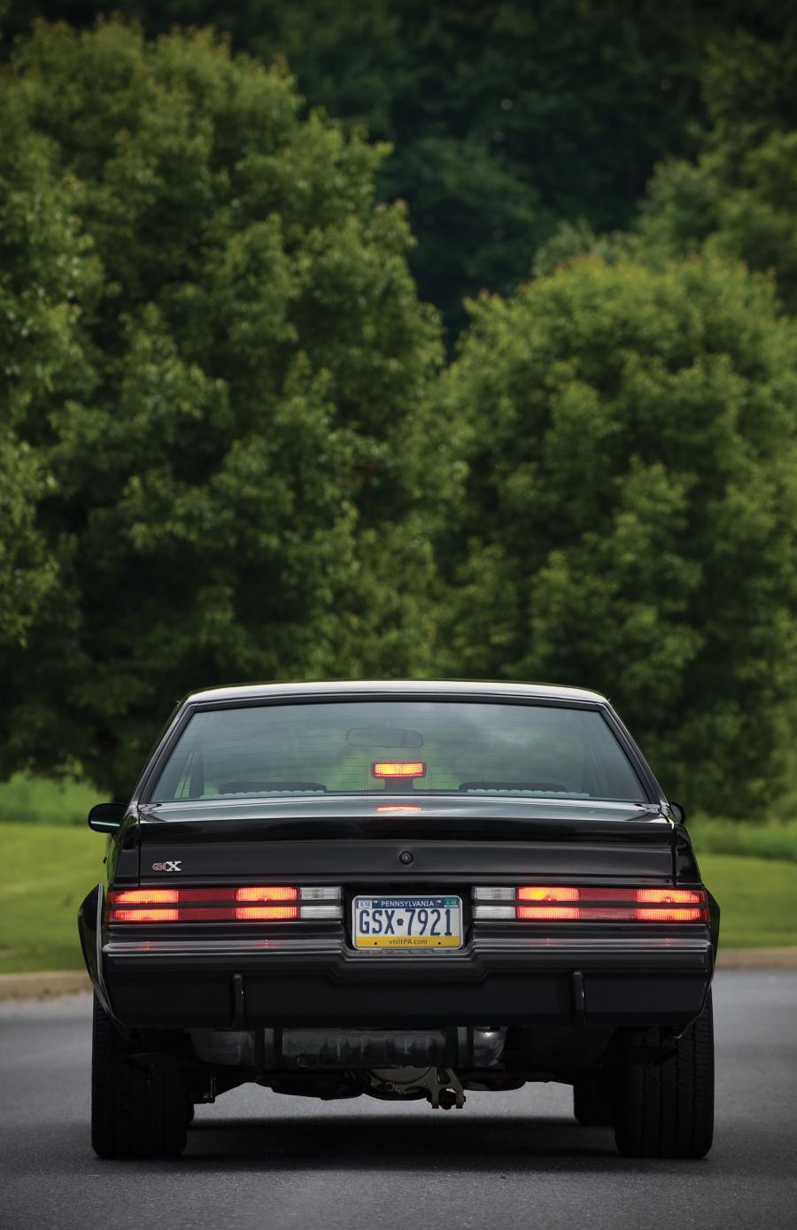  Buick GNX 1987 года  (фото 39 из 64)